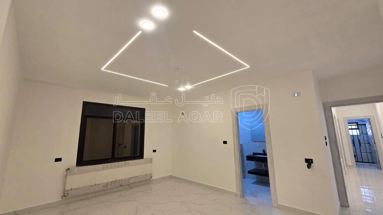 شقة في البنيات - قريب مدارس الحصاد - 93,000 دأ - صورة 1